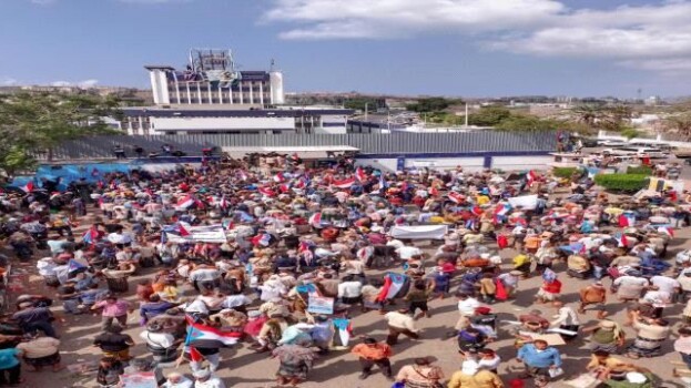 العميد النسي: رفع صورة الرئيس الزبيدي رسالة سياسية تعكس إرادة الشارع