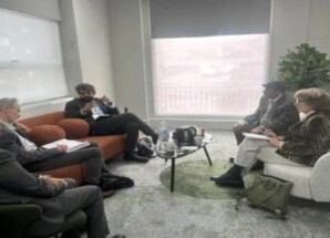 البيض يستعرض التطورات في الجنوب مع صحفيين بريطانيين