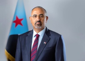 الرئيس الزبيدي يعزي اللواء فضل باعش بوفاة عمه