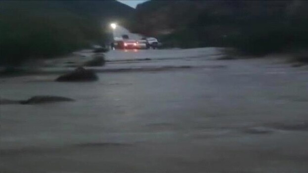 سيول جارفة تجتاح محافظة أبين وتقطع الطرق الرئيسية