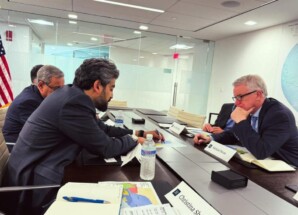 وفد المجلس الانتقالي الجنوبي يواصل لقاءاته في واشنطن العاصمة مع مكاتب الكونغرس ومراكز الأبحاث ووسائل الإعلام