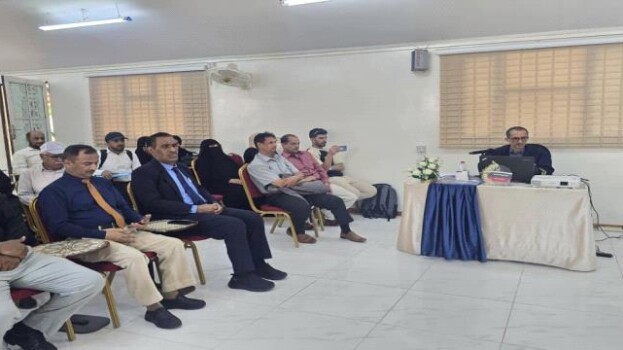 الباحث حافظ مهيوب ينال الدكتوراه من كلية اللغات والترجمة بجامعة عدن