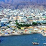 مقتل طفل على يد شقيقه رجما بالحجر أثناء اللعب بكريتر عدن