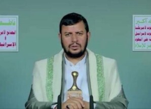 زعيم الحوثيين يكرّس ولاءه لطهران ويصعّد ضد دول الخليج