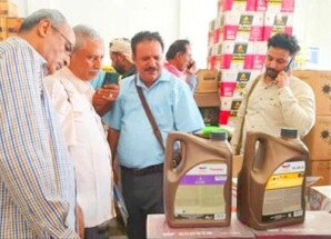 ​لحج.. ضبط أكبر معمل لإنتاج زيوت سيارات مغشوشة