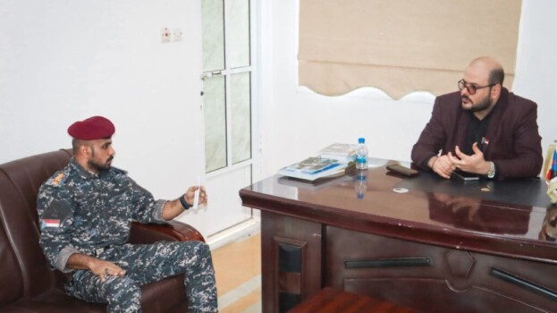 الجفري يلتقي قائد المقاومة الجنوبية بحضرموت لمناقشة المستجدات الأمنية والاستعداد لمواجهة التحديات