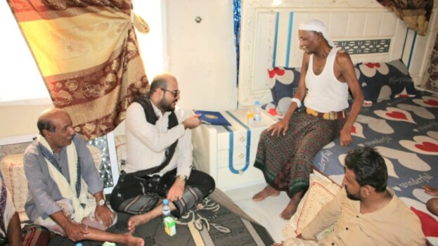 الجفري يطمئن على صحة المناضل سويد إثر الوعكة الصحية التي ألمت به