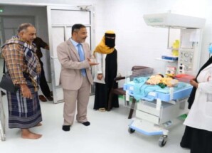 رئيس انتقالي أبين يتفقد مستوى الخدمات الطبية في مستشفى الرازي العام