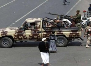 إب.. الحوثيون ينفذون مداهمات فجرية ويختطفون مدنيين وسط حالة رعب واسعة