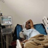 رئيس انتقالي سقطرى يزور الشيخ سليف عباس في مستشفى خليفة بن زايد