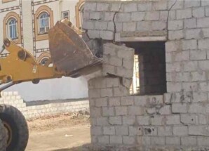 الأشغال العامة بخورمكسر تواصل حملات منع التعديات على أراضي الدولة