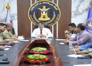 انتقالي العاصمة عدن يناقش ترتيبات الاجتماع الموسع ويقف أمام تدهور الخدمات ومعاناة المواطنين