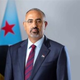 الرئيس الزُبيدي يعزّي بوفاة الإعلامي فيصل السعيدي
