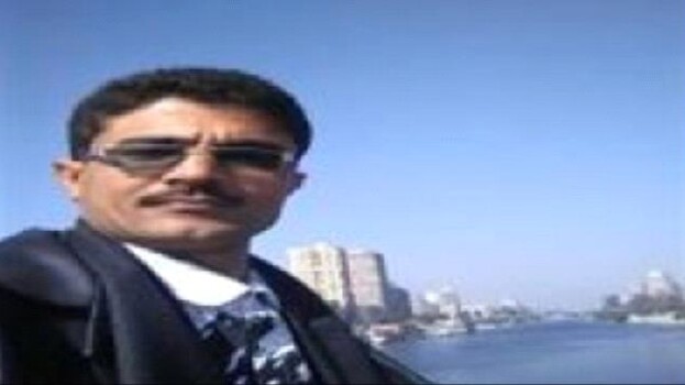 ما وراء الشخصنة السياسية .. لماذا كان رشاد العليمي هو الهدف الصحيح في التوقيت الصحيح