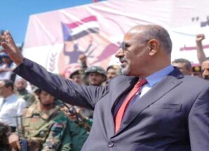الرئيس الزُبيدي في مرمى الحملات الإعلامية .. لماذا تتصاعد الهجمات على قيادة الجنوب؟