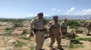 بتوجيهات من الرئيس الزُبيدي..قيادة القوات البرية الجنوبية تتفقد المرابطين في جبهة الضالع
