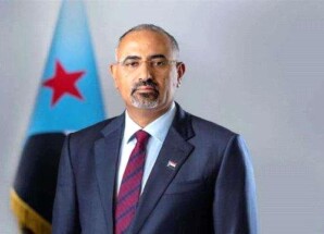 الرئيس الزُبيدي يعزّي في وفاة الشخصية الوطنية والتربوية البارزة الأستاذ فيصل القطيبي