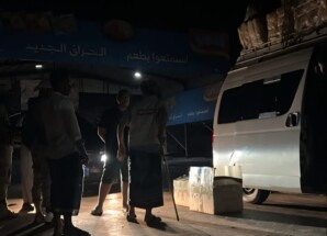 استحداث جمارك داخلية يشل حركة النقل في مدخل المكلا ويثير غضب المسافرين