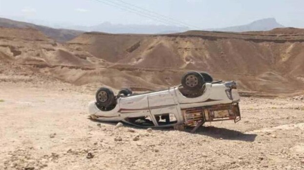إصابة عدد من المواطنين جراء انقلاب مركبة في مديرية حجر بحضرموت